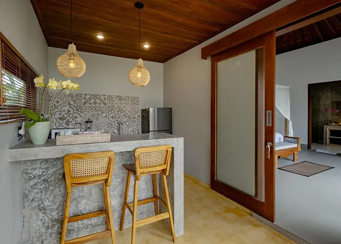 Villa Suarga Loka *